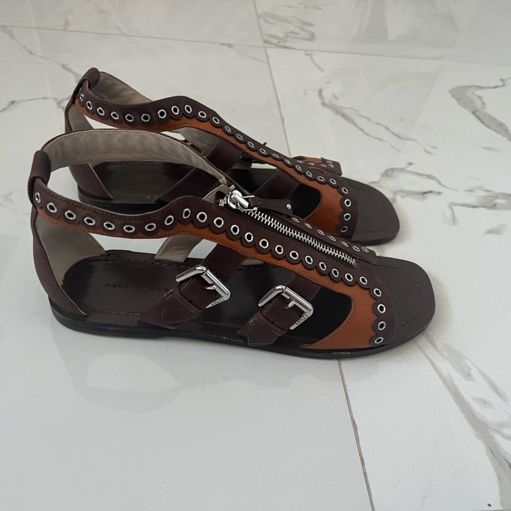 Marc Jacobs women’s caprice leather sandals size 41! rare find! Like new! - Picture 3 of 5